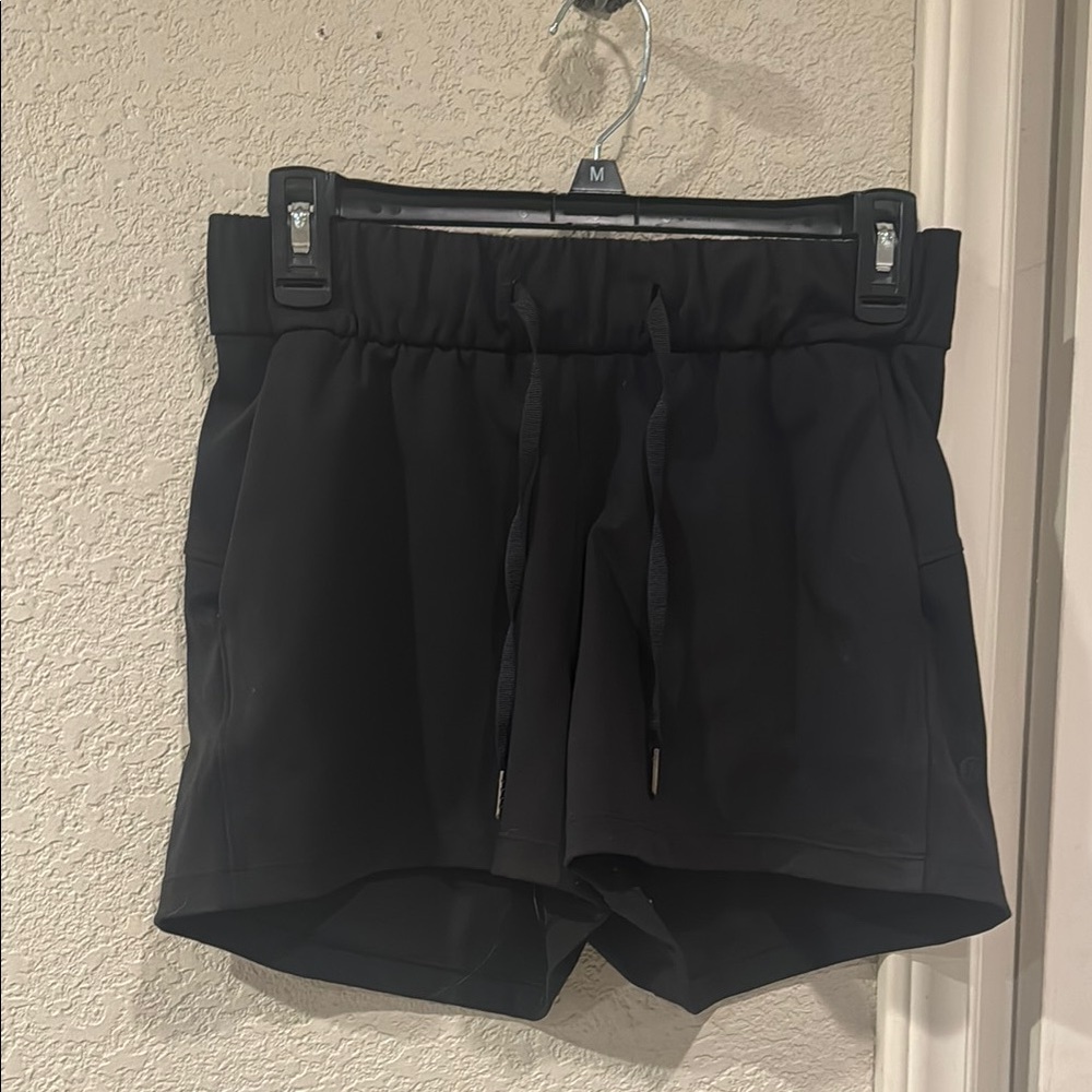 Lulu lemon On the Fly Shorts